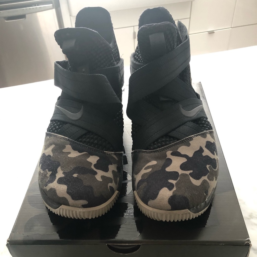Nike Lebron Soldier XII SFG: Men’s Size 14
